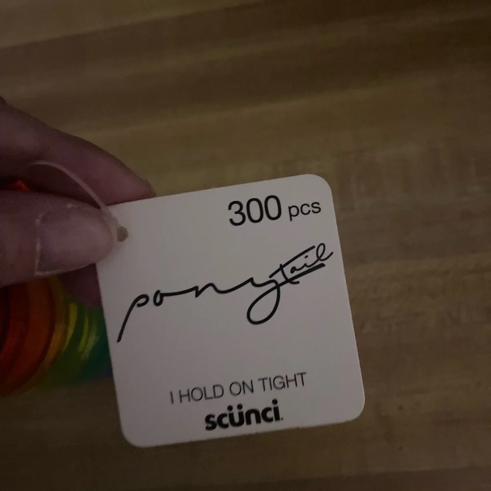 Scünci “I Hold On Tight” small hairties. Rainbow Colors.